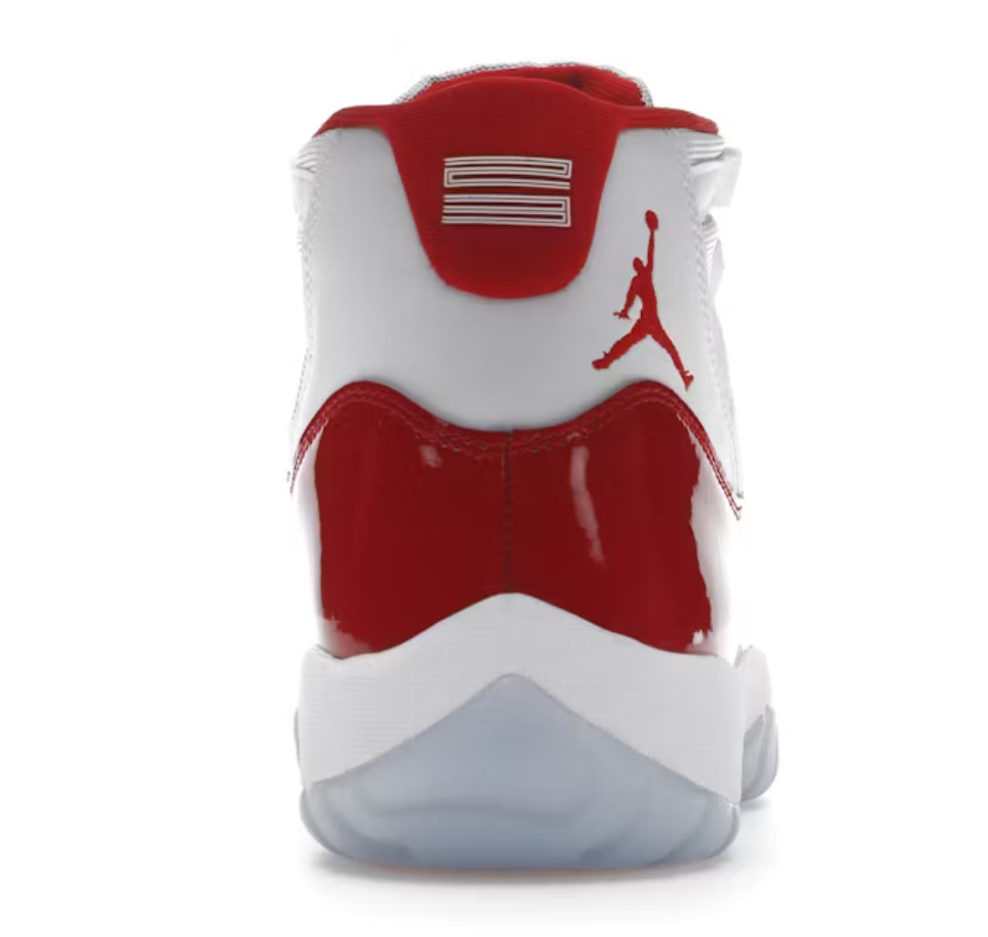 Jordan 11 ciliegia 2022