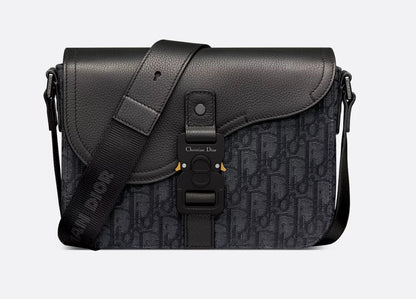 Borsa a tracolla piccola Saddle con pattina Black