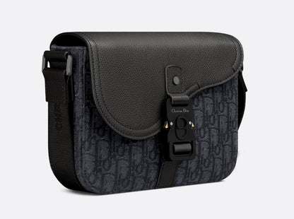 Borsa a tracolla piccola Saddle con pattina Black