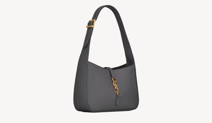 Borsa Saint Laurent LE 5 À 7 in pelle liscia 'STORM'